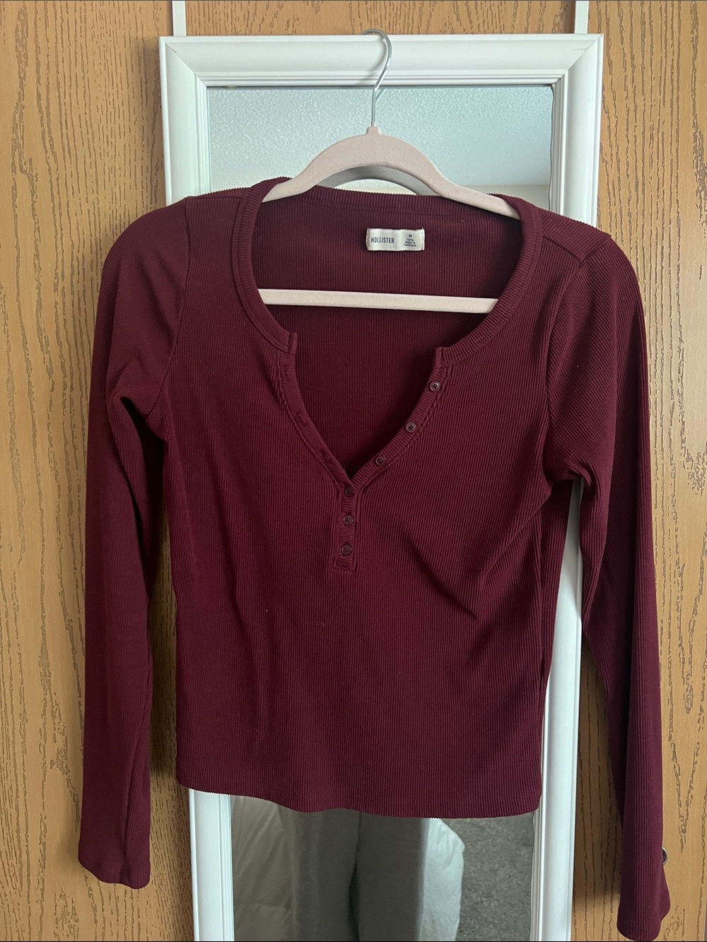 Hollister Ribbed Long-Sleeve Henley Top - Maroon
